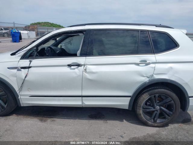 3VV8B7AX4PM072961 Volkswagen Tiguan 2.0t Se R-line Black