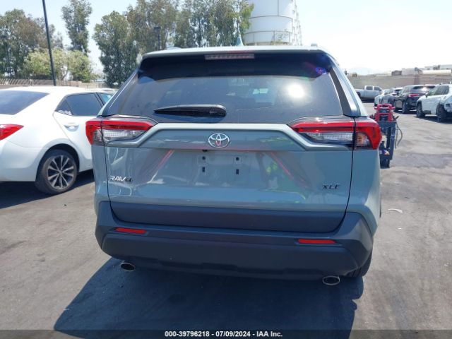 2T3C1RFVXPW275043 Toyota Rav4 Xle Premium
