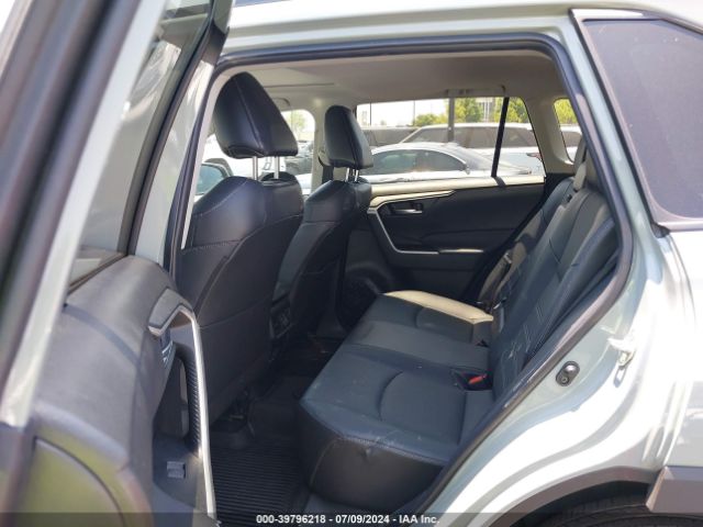 2T3C1RFVXPW275043 Toyota Rav4 Xle Premium