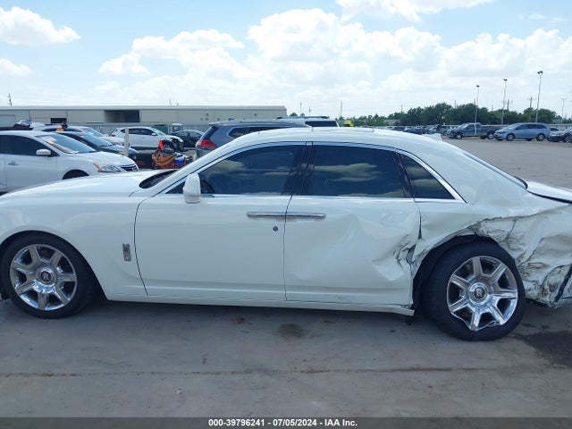 Rolls-Royce Ghost 2014 SCA664S58EUX52528 Image 14