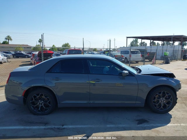 2C3CCAGG1KH531045 Chrysler 300 300s Awd