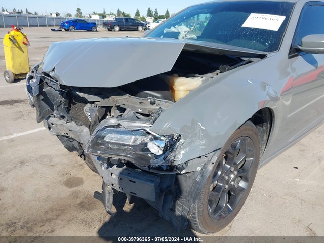 2C3CCAGG1KH531045 Chrysler 300 300s Awd