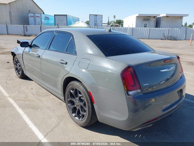 2C3CCAGG1KH531045 Chrysler 300 300s Awd