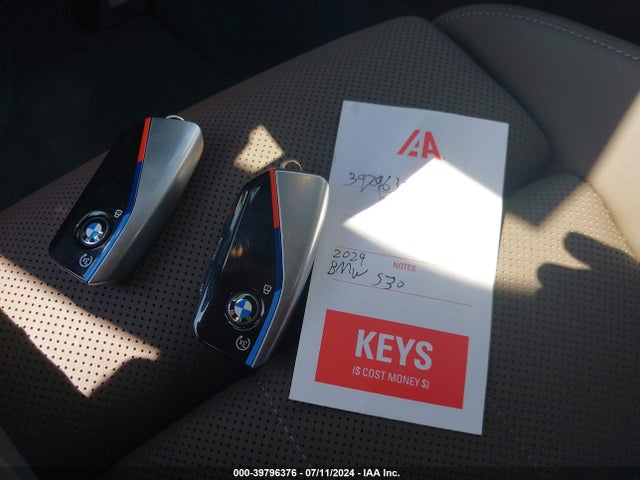 WBA43FJ06RCS39457 BMW 530 I