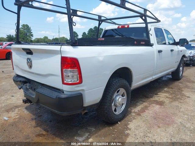 3C6UR4HJ5NG378983 RAM 2500