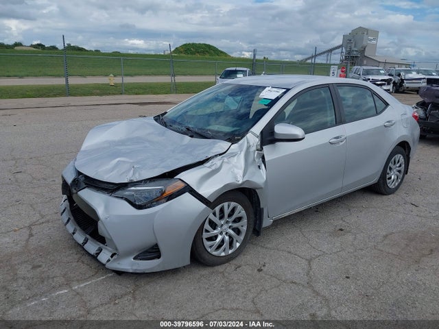 Toyota COROLLA LE 2019 2T1BURHEXKC210891 Image 2
