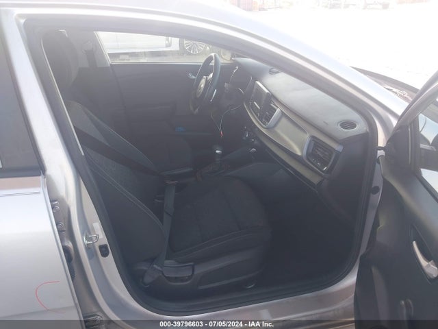 KIA RIO LX 2018 3KPA24AB6JE066597 Image 5