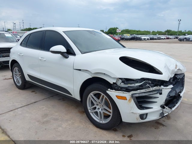 2018 PORSCHE MACAN WP1AA2A51JLB12313 Photo 0