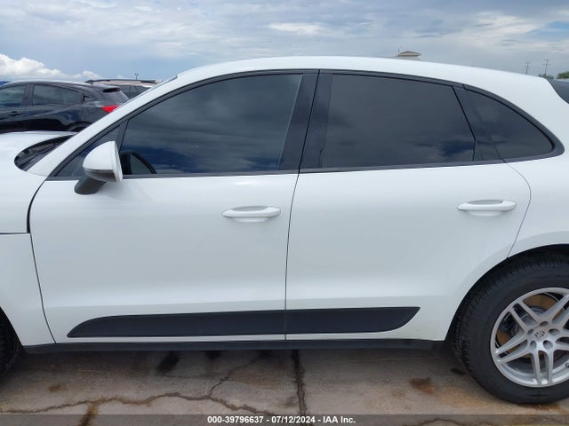 Porsche Macan 2018 WP1AA2A51JLB12313 Image 15