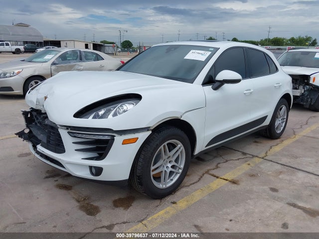 2018 PORSCHE MACAN WP1AA2A51JLB12313 Photo 1