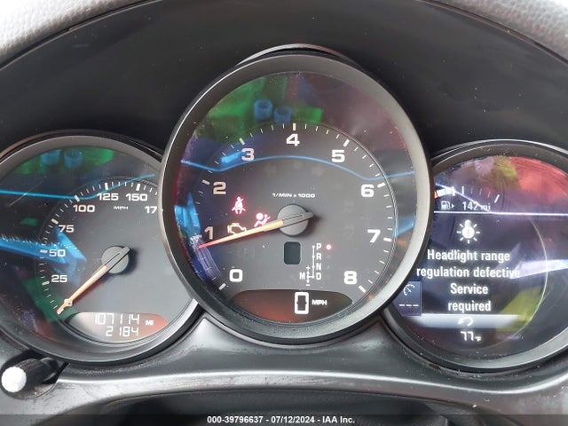 2018 PORSCHE MACAN WP1AA2A51JLB12313 Photo 6