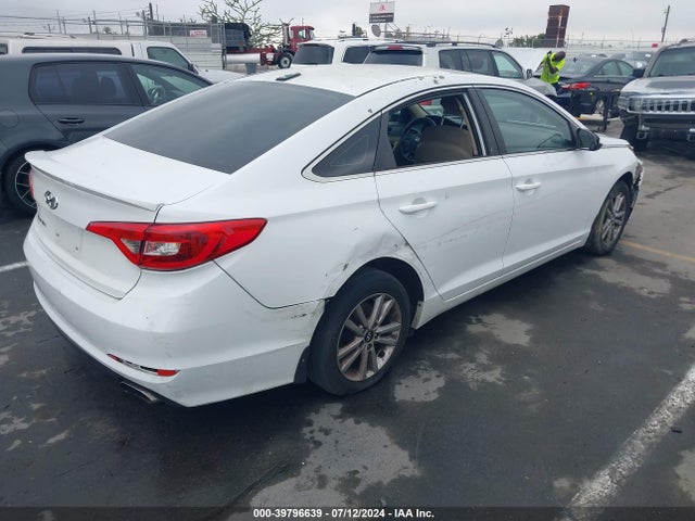 Hyundai SONATA SE 2015 5NPE24AF6FH255158 Image 16