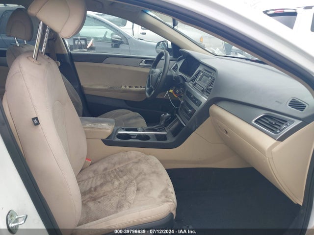 Hyundai SONATA SE 2015 5NPE24AF6FH255158 Image 17
