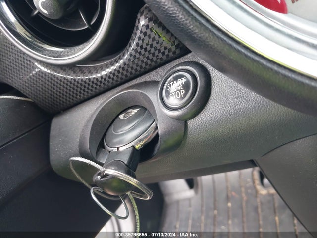 2012 MINI COOPER S WMWSV3C51CT386981 Photo 10