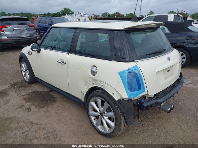 2012 MINI COOPER S WMWSV3C51CT386981 Photo 2