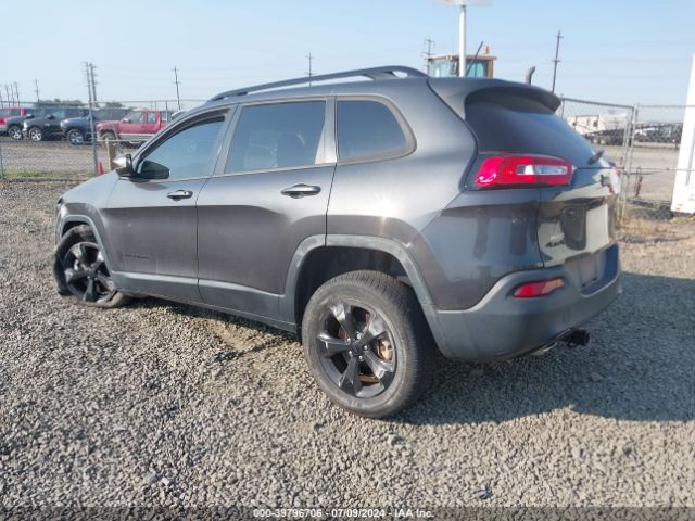 1C4PJMCB8FW788340 Jeep Cherokee Latitude Altitude