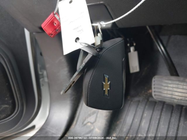 3GCPDAEKXPG210422 Chevrolet Silverado 1500 4wd  Short Bed Wt