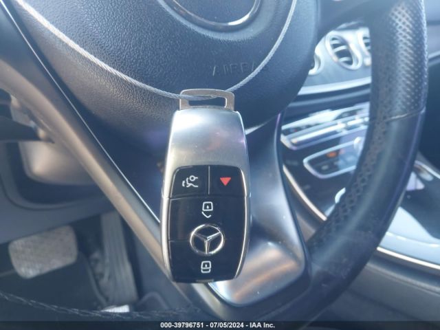 WDDZF4JB4HA080430 Mercedes-Benz E 300