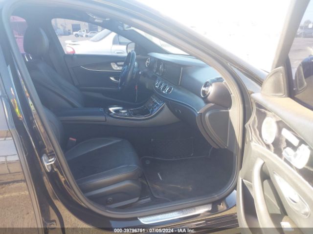 WDDZF4JB4HA080430 Mercedes-Benz E 300