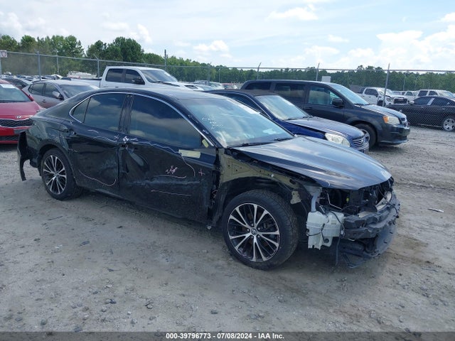 2018 4T1B11HK5JU107021 main image