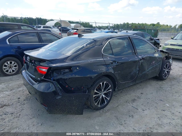 Toyota CAMRY SE 2018 4T1B11HK5JU107021 Image 4