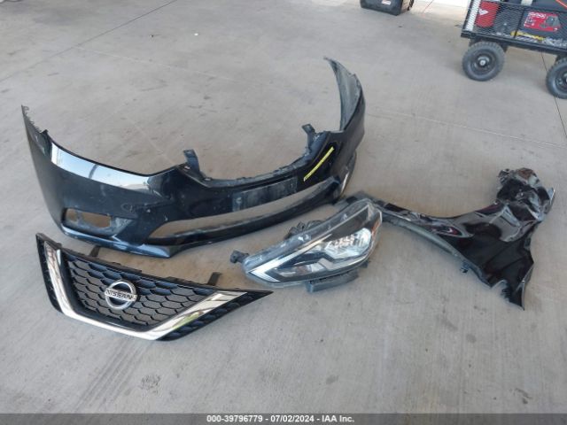 3N1AB7AP9JL661603 Nissan SENTRA SV