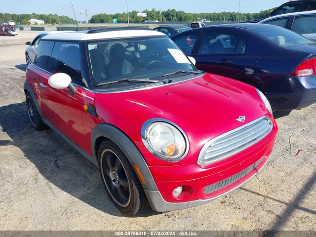 2009 MINI COOPER WMWMF33519TW73803 Photo 0
