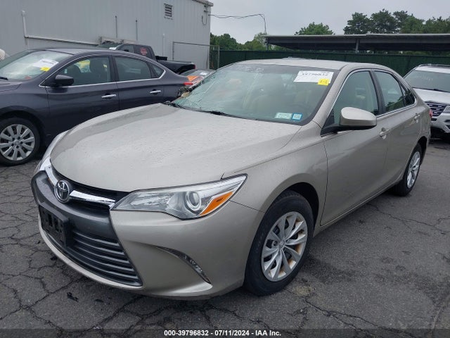 Toyota CAMRY LE 2016 4T4BF1FK3GR570004 Image 2