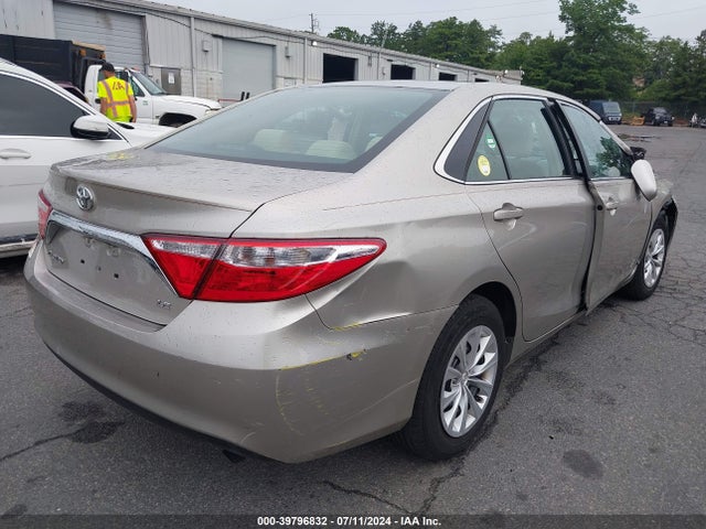 Toyota CAMRY LE 2016 4T4BF1FK3GR570004 Image 4