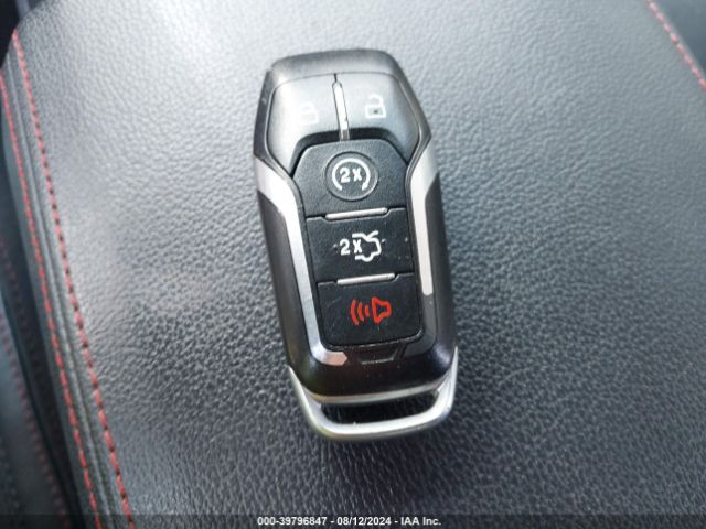 1FM5K8GT5HGD52035 Ford EXPLORER SPORT