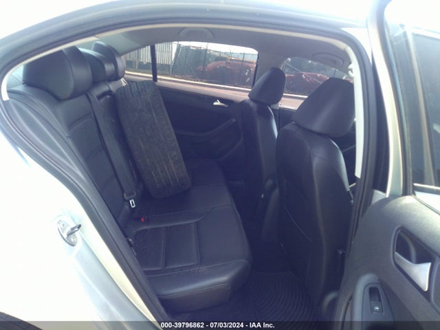 3VWD07AJXEM216232 Volkswagen Jetta 1.8t Se