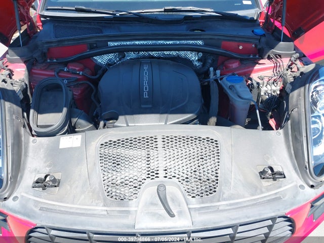 2018 PORSCHE MACAN WP1AA2A55JLB10192 Photo 9