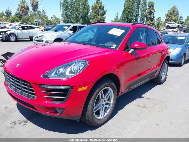 2018 PORSCHE MACAN WP1AA2A55JLB10192 Photo 1