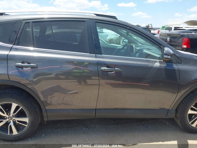 Toyota Rav4 Xle 2018 2T3RFREV7JW793857 Image 14