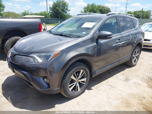 Toyota Rav4 Xle 2018 2T3RFREV7JW793857 Image 2