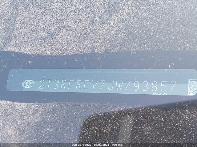 Toyota Rav4 Xle 2018 2T3RFREV7JW793857 Image 9