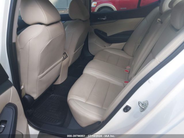 1N4AA6APXGC375232 Nissan Maxima 3.5 Sl