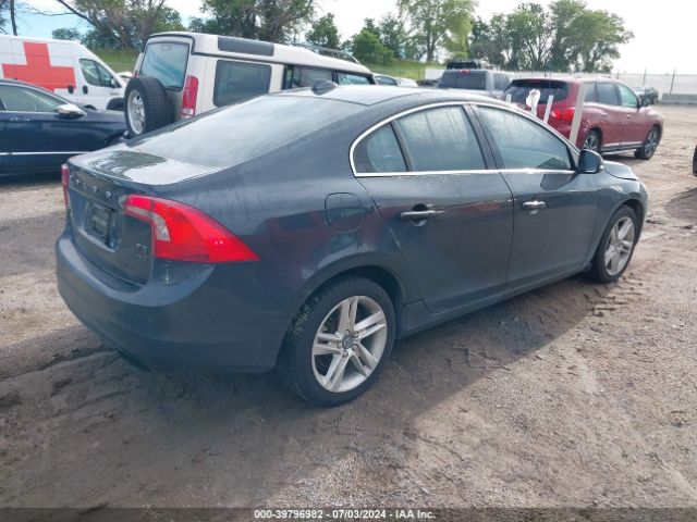 YV1612TK2F1358651 Volvo S60 T5 Premier