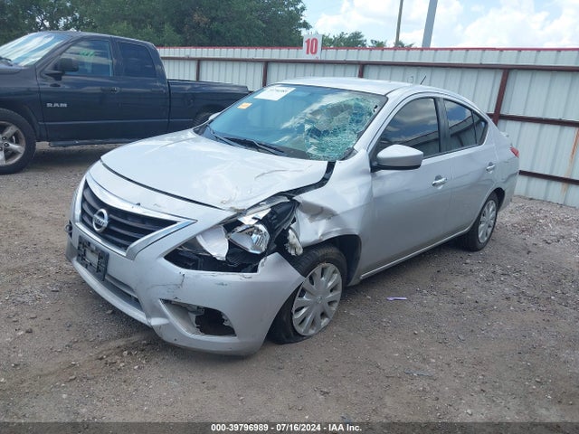 Nissan Versa 1.6 Sv 2018 3N1CN7AP6JK428364 Image 2