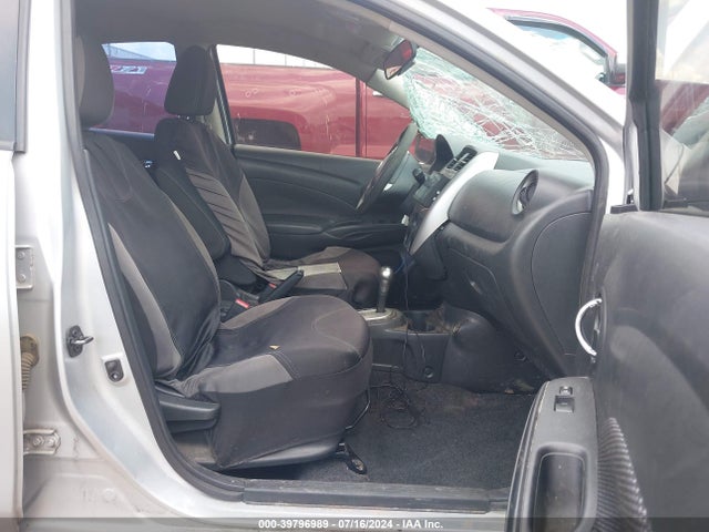 Nissan Versa 1.6 Sv 2018 3N1CN7AP6JK428364 Image 5