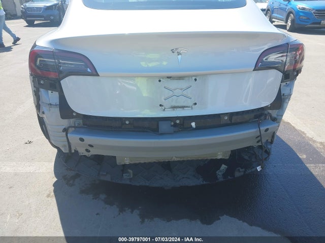 Tesla Model 3 Long Range/mid Range 2018 5YJ3E1EA0JF003473 Image 6