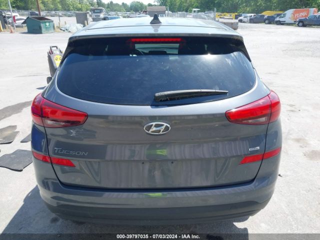 KM8J2CA43KU021966 Hyundai TUCSON SE