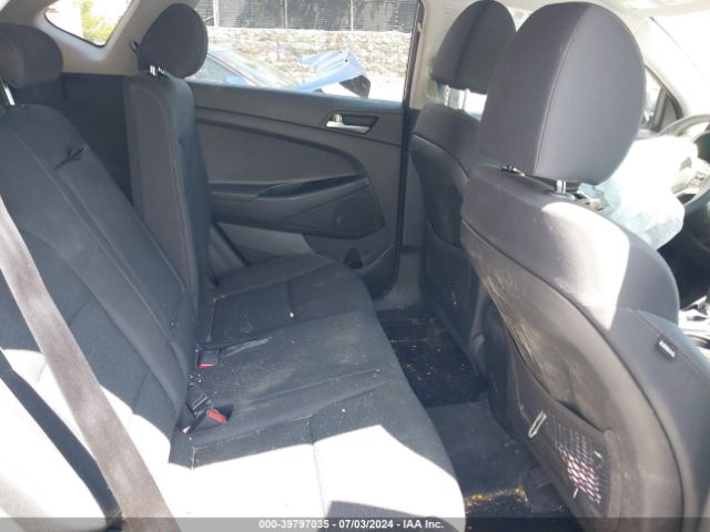 KM8J2CA43KU021966 Hyundai TUCSON SE