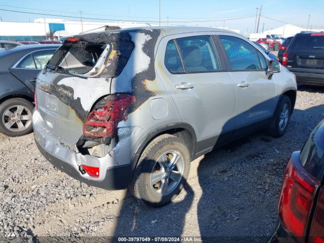 3GNCJNSB9KL358362 Chevrolet TRAX LS