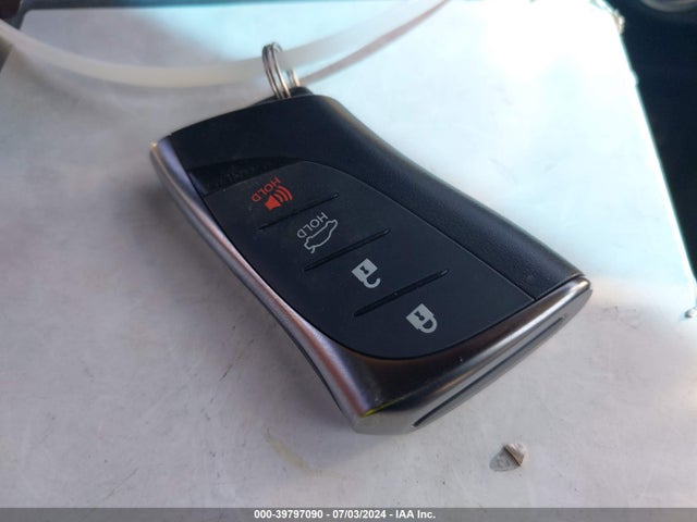 58ADA1C10NU025672 Lexus ES 300H
