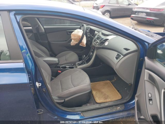 5NPDH4AE5FH564170 Hyundai ELANTRA SE