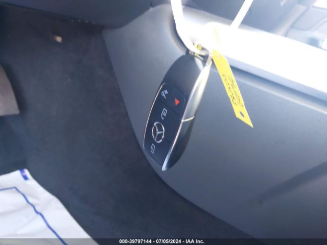 W1N4M4GB0PW335151 Mercedes-Benz GLB 250