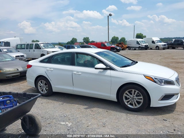 Hyundai Sonata 2017 5NPE24AF3HH584466 Image 13