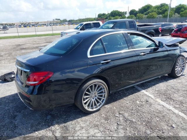 WDDZF4JB1HA097797 Mercedes-Benz E 300