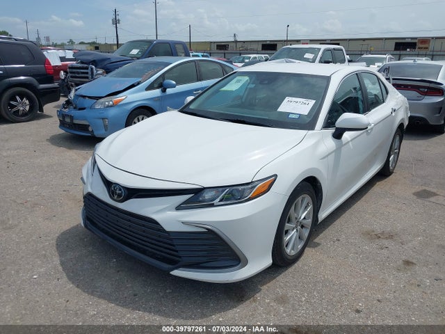 Toyota CAMRY LE 2023 4T1C11AK2PU079041 Image 2